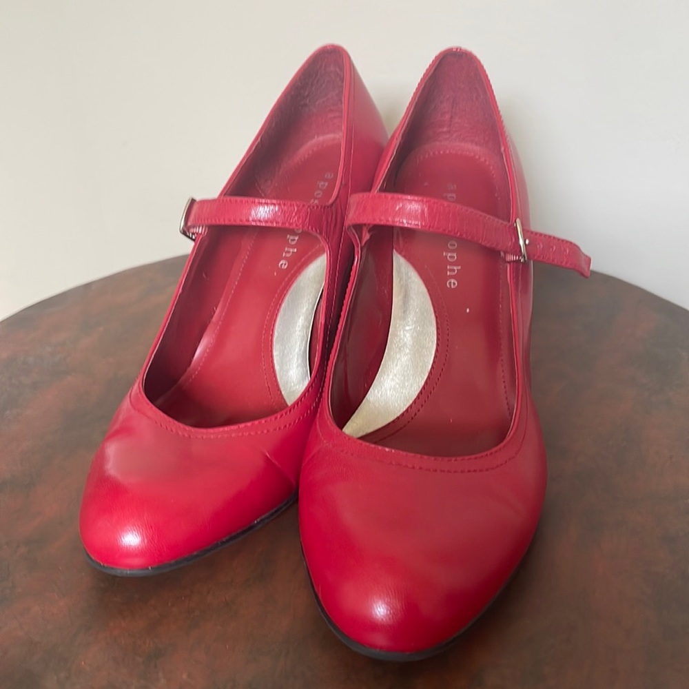 Apostrophe heels ladies size 8